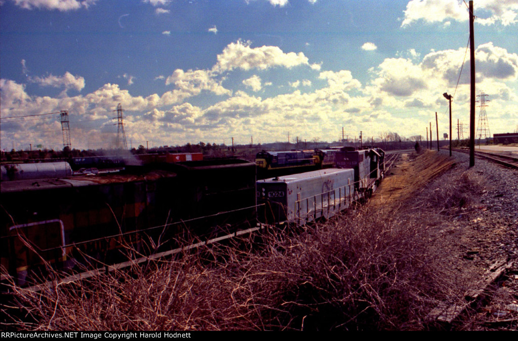 CSX 1024 & 2511 